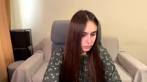 alicekollt online show from October 14, 2025, 8:37 am