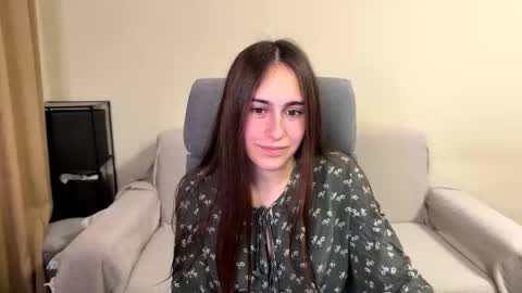 alicekollt online show from October 23, 2025, 3:11 pm