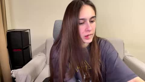 alicekollt online show from March 1, 2026, 8:11 pm