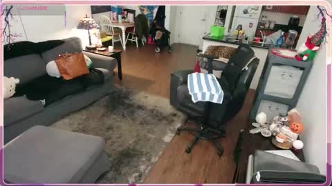 Alice Liddell online show from December 16, 2025, 6:02 pm