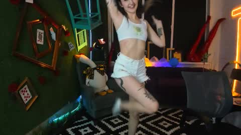 Alice online show from October 15, 2025, 8:09 pm