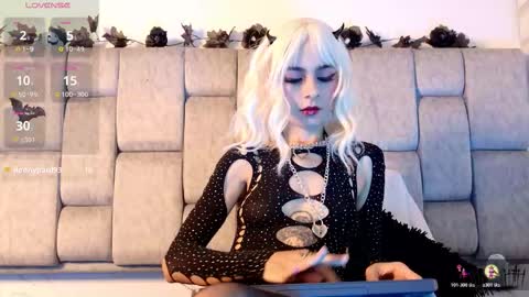 alicenoir_ online show from February 12, 2026, 11:11 pm