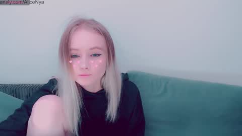 Alice online show from October 26, 2025, 3:56 am