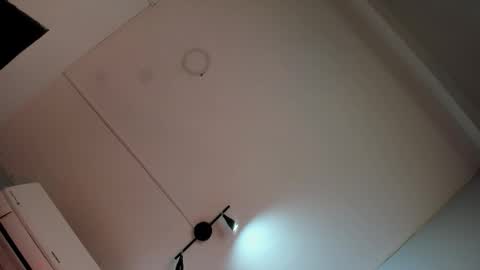 ALICE  online show from November 4, 2025, 5:17 am