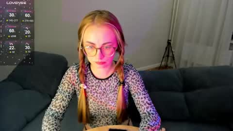 Alice online show from October 5, 2025, 5:33 pm