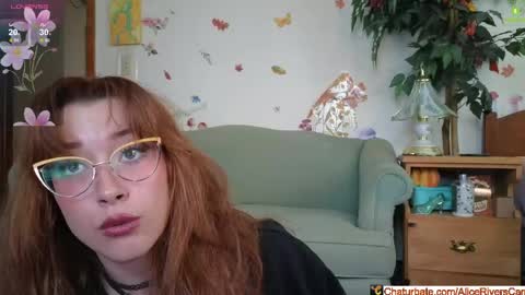 Snapshot of aliceriverscam chatting on May 24, 2026, 8:25 pm Alice Rivers ---- Enter my public Discord- online show from May 24, 2026, 8:25 pm