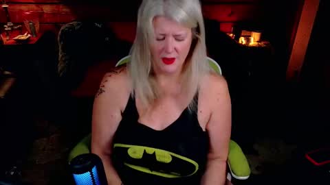 Alices Curiosity online show from November 26, 2025, 5:30 am