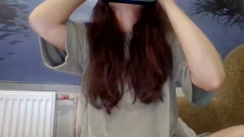 AliceTailorrr online show from November 3, 2025, 7:04 pm