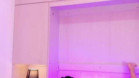 A L I C E  T H U N D E R online show from December 5, 2024, 7:27 am