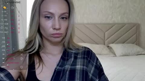 Snapshot of alicewonders_ chatting on April 22, 2026, 7:33 am Alice online show from April 22, 2026, 7:33 am