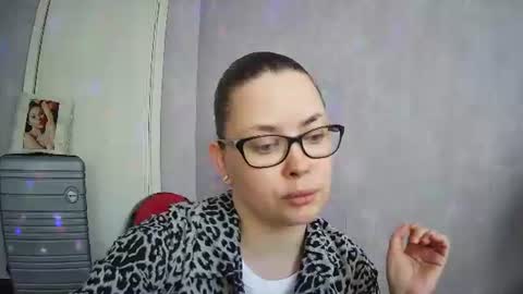 AlicexFresh online show from April 15, 2026, 12:01 pm