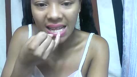 alicia9794 online show from February 12, 2026, 7:31 pm