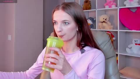 Alicia Adams online show from January 6, 2026, 12:58 am