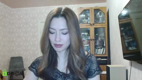Alicia online show from December 2, 2024, 3:47 am
