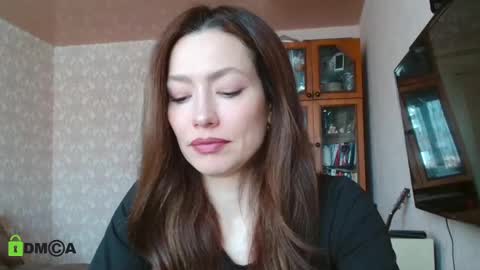 Alicia online show from March 5, 2025, 4:24 am