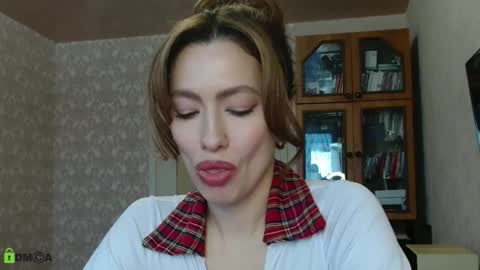 Alicia online show from December 18, 2025, 5:57 am