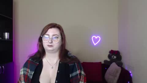 Alicia online show from April 14, 2026, 6:08 am