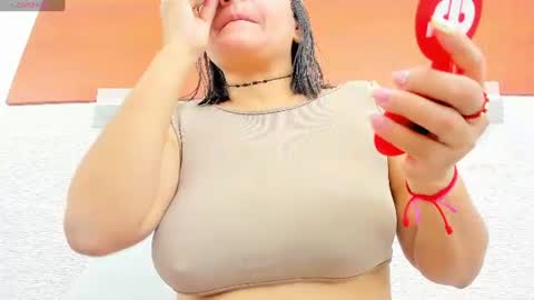 Snapshot of alicie_green chatting on June 11, 2026, 2:11 am im tutti online show from June 11, 2026, 2:11 am