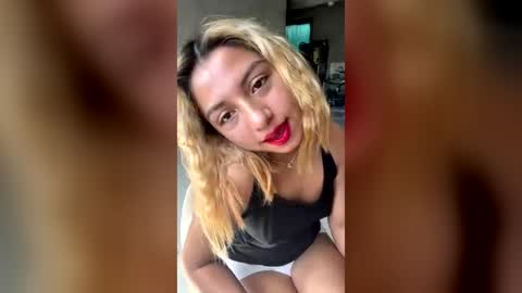 Snapshot of alicie_oconoor chatting on June 19, 2026, 5:06 pm Karla Oconoor online show from June 19, 2026, 5:06 pm
