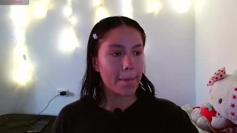 aliciia_23 online show from December 15, 2025, 10:03 pm