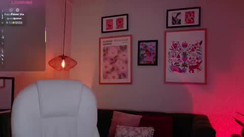 Snapshot of aliciia_miller chatting on October 20, 2025, 8:20 pm Alicia online show from October 20, 2025, 8:20 pm