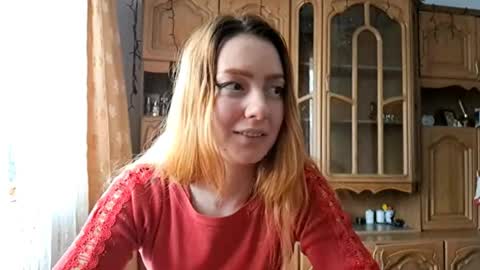 Scarlett online show from April 23, 2026, 12:29 pm