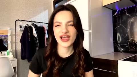 Niki online show from March 30, 2026, 7:42 am