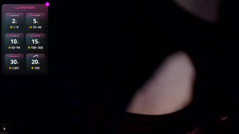 Mia online show from October 26, 2025, 9:21 pm