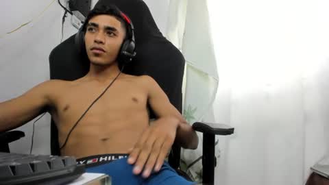My name is Andrs and Im 18 years old. online show from June 25, 2026, 3:16 pm