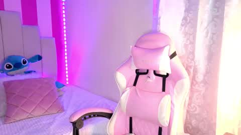 Aliice Brown online show from November 23, 2025, 5:07 am