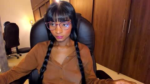 IG Alik nasso    online show from October 24, 2025, 5:15 am