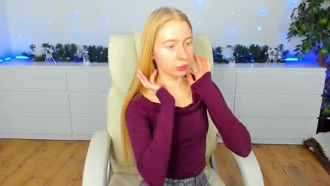 Alina online show from December 3, 2025, 6:43 am