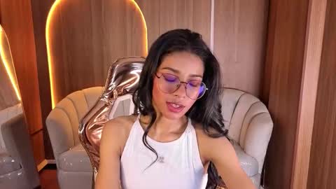 alina_b_ online show from February 20, 2026, 8:31 pm
