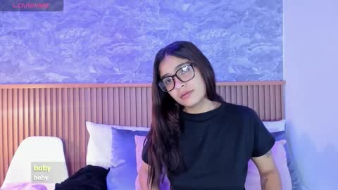 Snapshot of alina_sauvage_ chatting on February 1, 2026, 6:28 pm alina online show from February 1, 2026, 6:28 pm