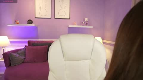 Snapshot of alinabennet chatting on June 9, 2026, 11:33 am Alina Bennet online show from June 9, 2026, 11:33 am