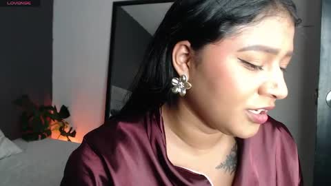 Snapshot of alinakiss_ chatting on May 31, 2026, 10:33 pm lili online show from May 31, 2026, 10:33 pm