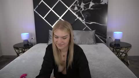 Snapshot of alinalemon chatting on June 23, 2026, 5:38 am Alina online show from June 23, 2026, 5:38 am