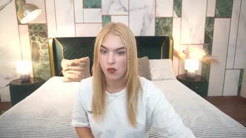Snapshot of alinalemon chatting on July 26, 2026, 12:23 pm Alina online show from July 26, 2026, 12:23 pm