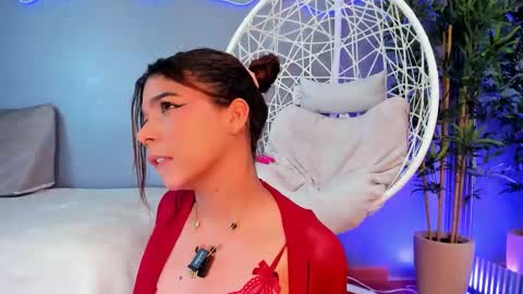    online show from November 22, 2025, 3:55 pm