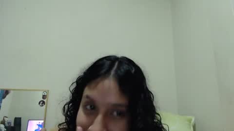 Snapshot of alinawoolf_ chatting on July 7, 2026, 11:42 pm Ali online show from July 7, 2026, 11:42 pm