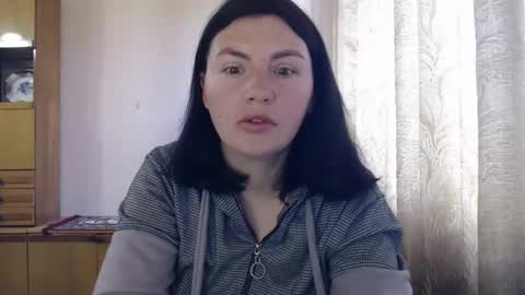 AlinaxJames online show from April 24, 2026, 7:44 am
