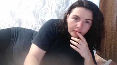 Snapshot of alinaxjames chatting on June 21, 2026, 8:06 am AlinaxJames online show from June 21, 2026, 8:06 am