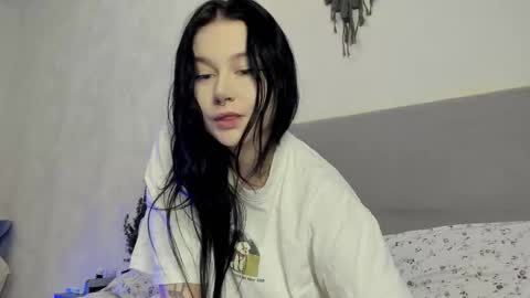 Aline Greeeen online show from January 15, 2026, 7:35 am