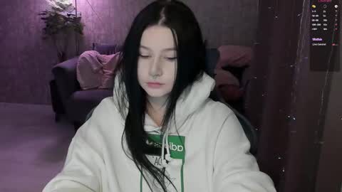 Aline Greeeen online show from February 5, 2026, 7:02 am