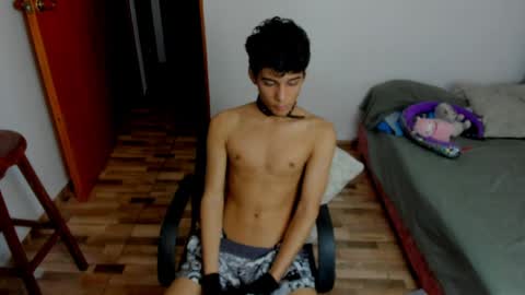 AliotTwink online show from April 9, 2026, 12:21 am