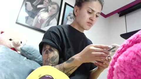 alipetite online show from November 12, 2025, 11:14 pm