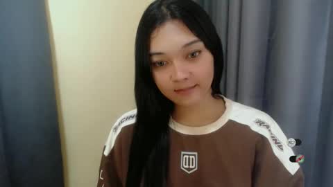 Shanti xhey online show from March 6, 2025, 5:00 pm