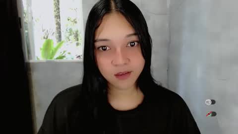 Shanti xhey online show from October 29, 2025, 10:33 pm