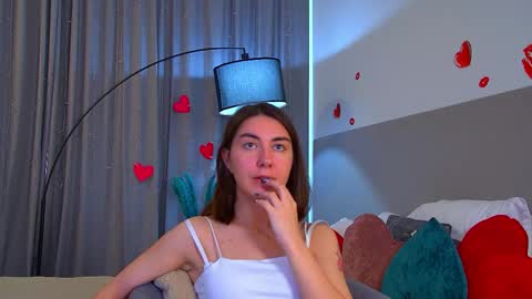 Alisa online show from June 5, 2026, 7:03 am