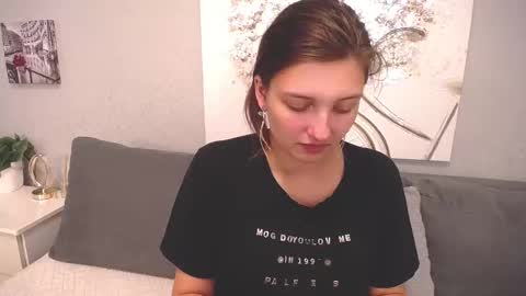 Alisa online show from October 13, 2025, 12:49 pm